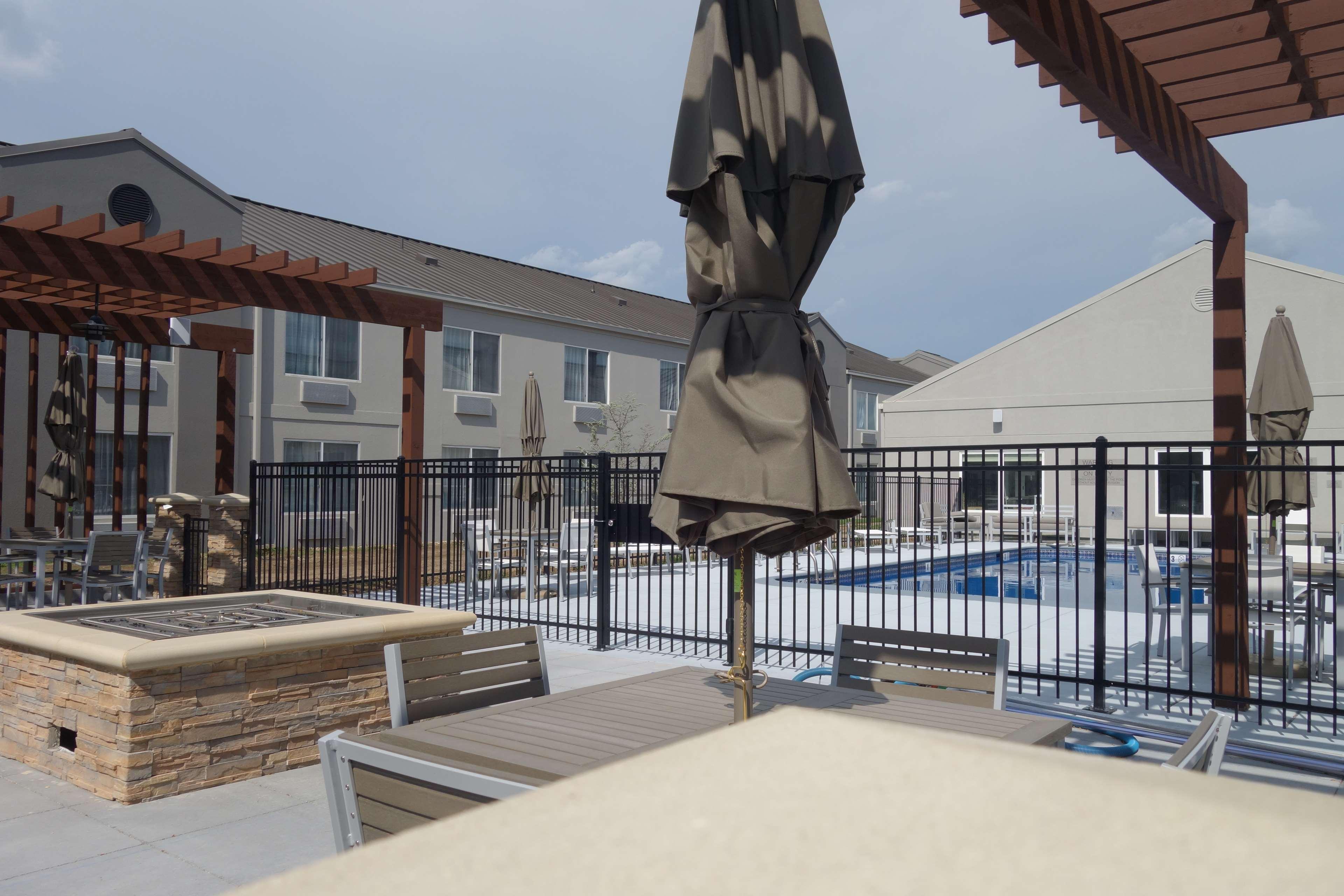 Country Inn & Suites By Radisson, Wichita East, Ks Kültér fotó