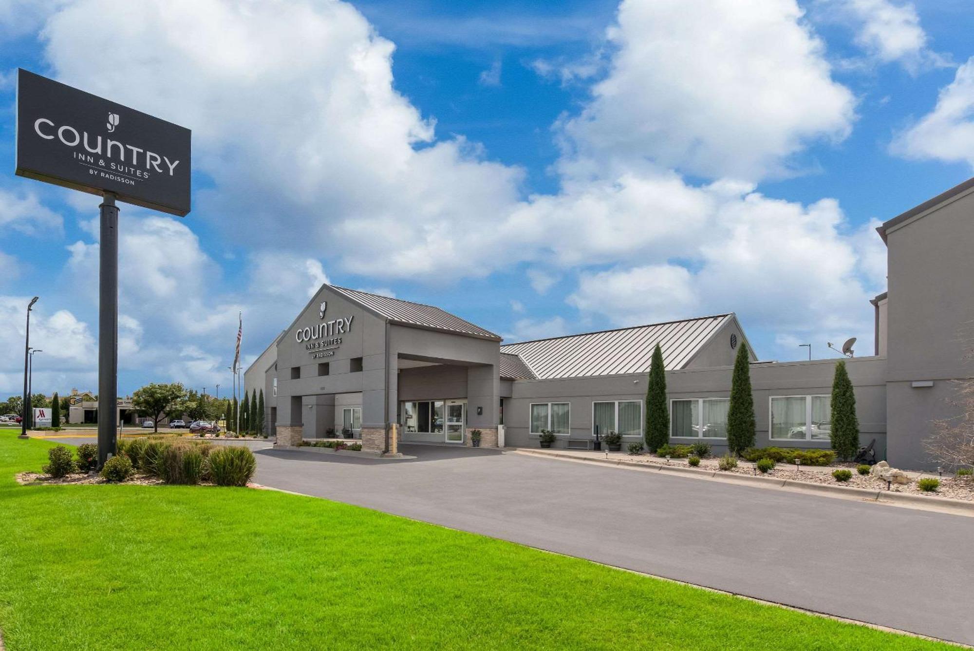 Country Inn & Suites By Radisson, Wichita East, Ks Kültér fotó